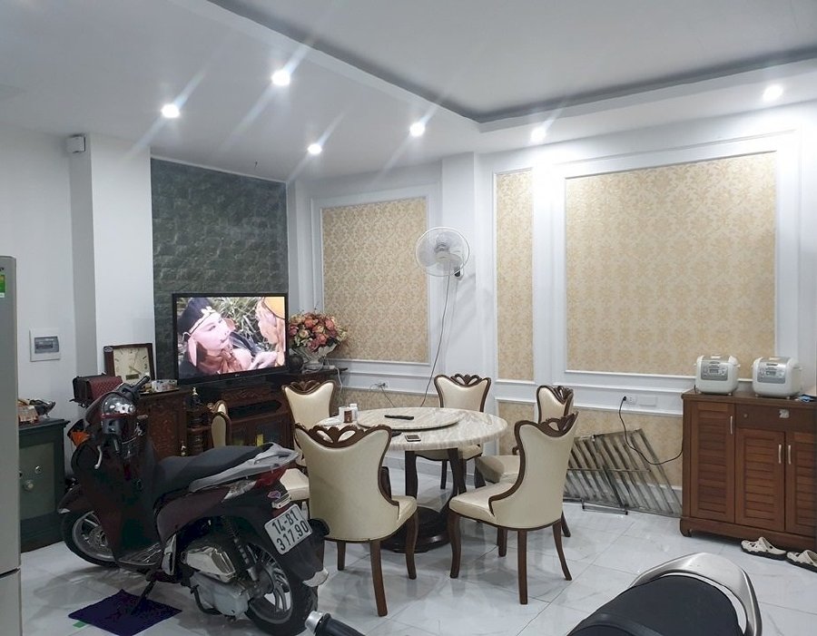 Bán nhà đẹp phố Minh Khai – siêu phẩm 4 mặt thoáng – giá: 2.5 tỷ